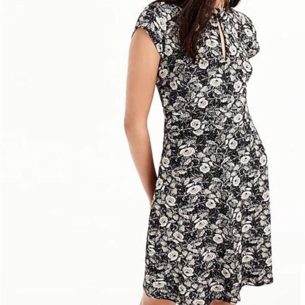 J. Crew - Short-sleeve Keyhole Dress in Floral Black, L, item J3881